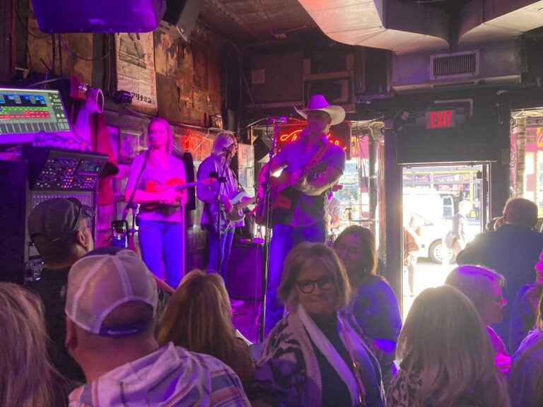 Do Nashville Bars Have Cover Charges