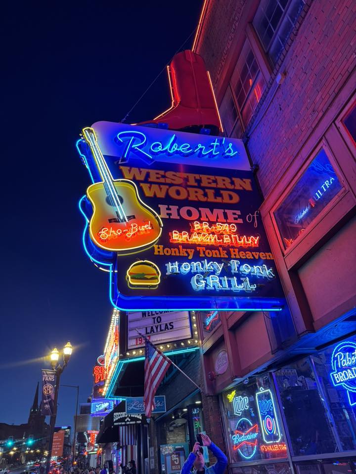 This Nashville Honky-Tonk Has Tourists Saying It’s the Most Fun They’ve Ever Had