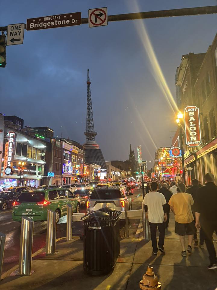 Cash or Card in Nashville? One Wrong Move Can Shut Down Your Night Fast