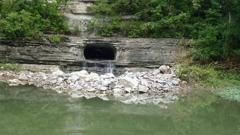 A Tunnel Near Nashville Was Cut Through Solid Rock More Than 200 Years Ago—Here’s Why